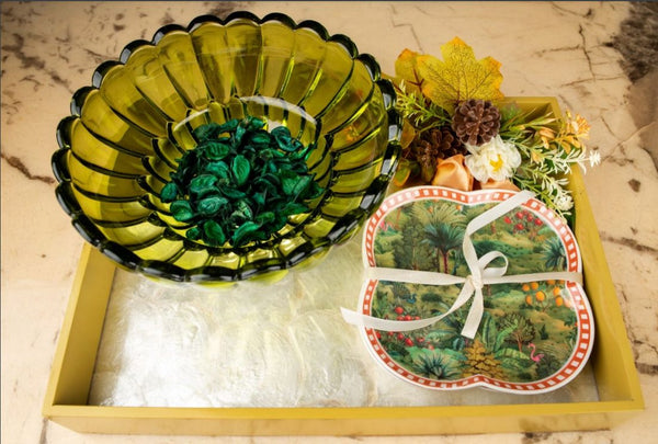 Green Blossom Stand Basket