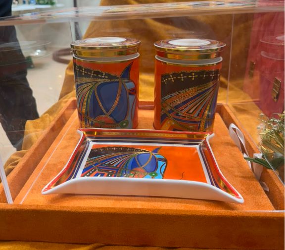 Horse Jar Grand Box
